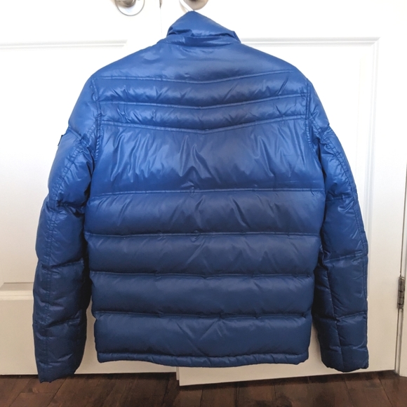 Guess puffer jacket - Picture 2 of 8